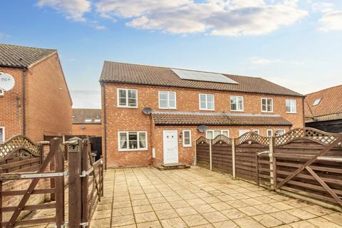 3 bedroom end of terrace house for sale, Steeple View, Swaffham