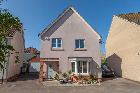 4 bedroom detached house for sale, Swallows Close, Hollesley, IP12 3RW