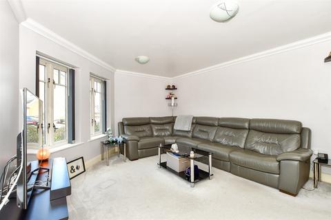 2 bedroom ground floor flat for sale, Rosemead Gardens, Crawley, West Sussex