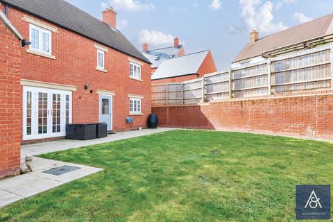 51 Flanders Way, Brackley, NN13 6FX