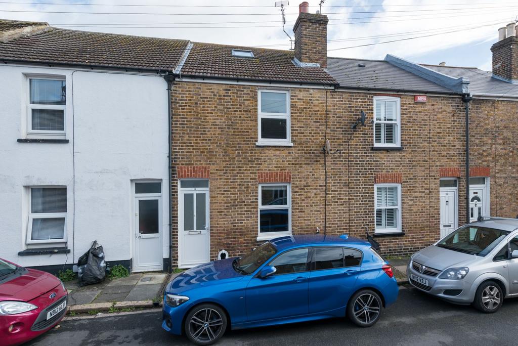 Montague Road, Ramsgate, CT11 4 bed terraced house for sale £269,995