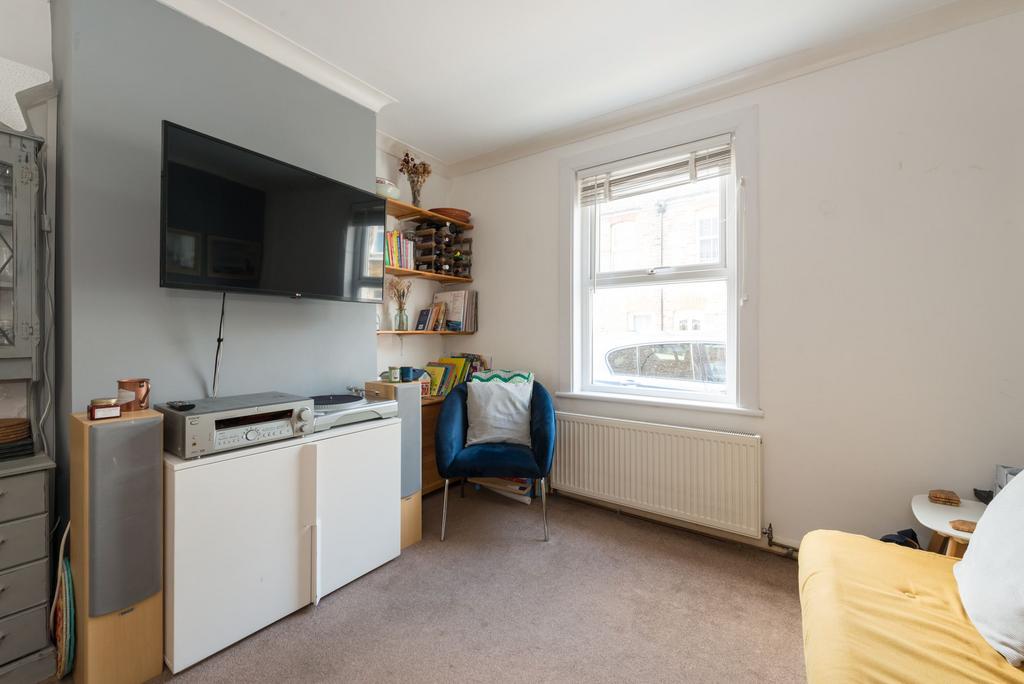 Montague Road, Ramsgate, CT11 4 bed terraced house for sale £269,995