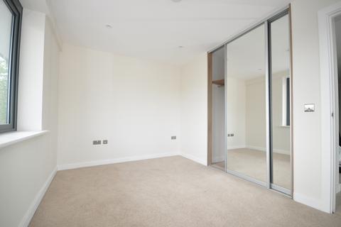 1 bedroom flat to rent, Horsham Gates Two North Street RH13