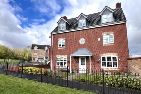 5 bedroom detached house for sale, Saxthorpe Road, Hamilton, Leicester, LE5