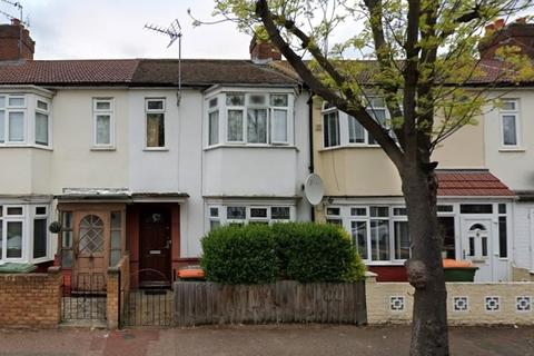 3 bedroom terraced house for sale, Gresham Road, London, E16