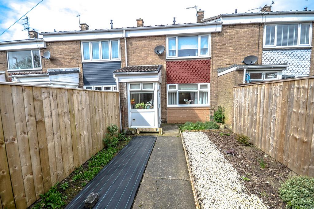 Horsley Vale, South Shields 2 bed terraced house for sale £130,000