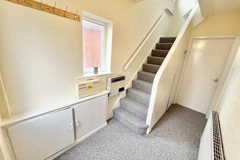 10 Cambridge Road, Thornton-cleveleys, FY5 1EP