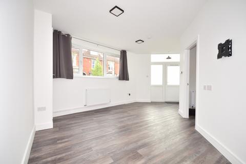 1 bedroom apartment to rent, Fawcett Road Southsea PO4