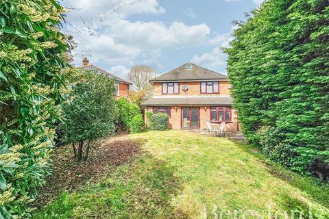 124 Main Road, Romford, RM2 5HS