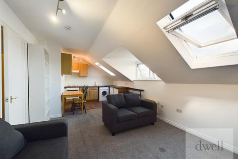 2 bedroom flat to rent, Ridge Terrace, Headingley, Leeds, LS6