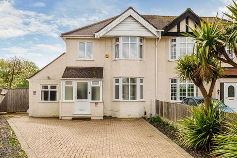 10 Bridge Way, Ickenham, Uxbridge, UB10 8QR