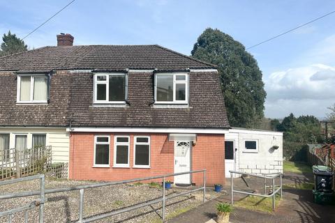 3 bedroom semi-detached house to rent, Milling Crescent, Aylburton, Lydney
