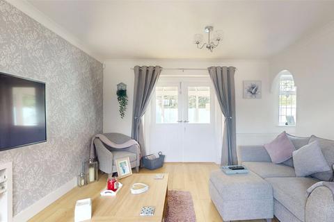 3 bedroom link detached house for sale, Wethersfield Way, Wickford, Essex, SS11