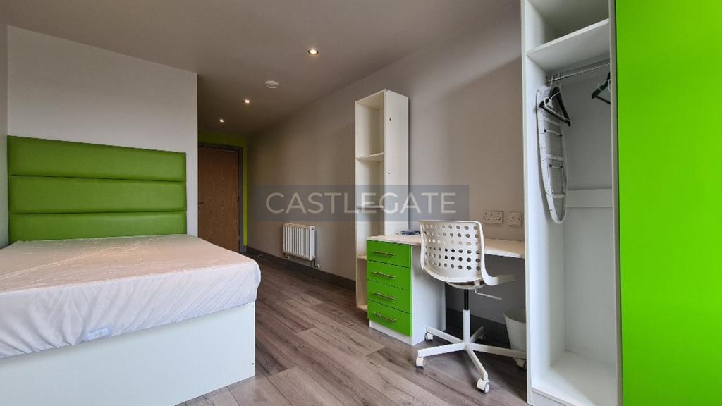 Dundas Works, Flat 8 Room 2