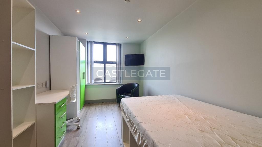 Dundas Works, Flat 8 Room 2