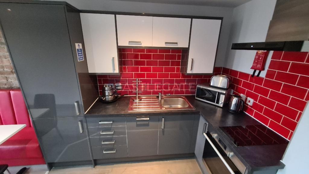 Dundas Works, Flat 8