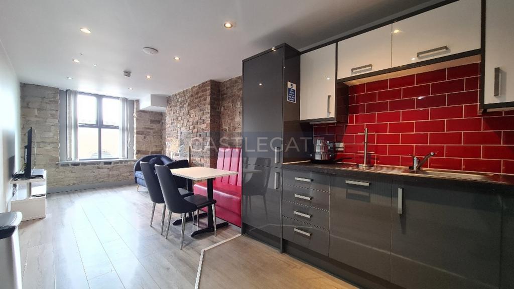 Dundas Works, Flat 8