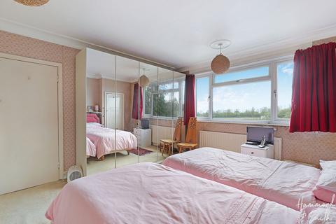 32 Forest Glade, North Weald, Epping, CM16 6LD