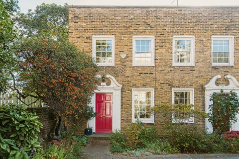 3 bedroom end of terrace house for sale, St Paul's Road, London N1
