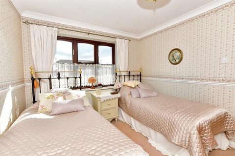 6 Arundel Close, Billericay, CM12 0FN