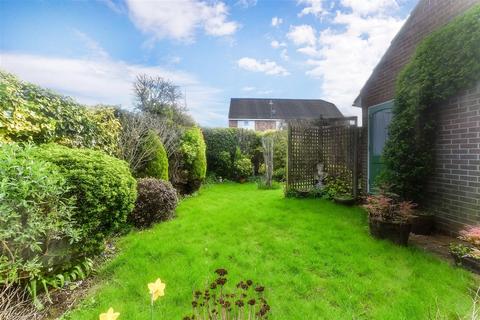 6 Arundel Close, Billericay, CM12 0FN
