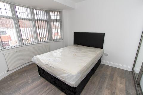 3 bedroom apartment to rent, Cheylesmore, Coventry CV3