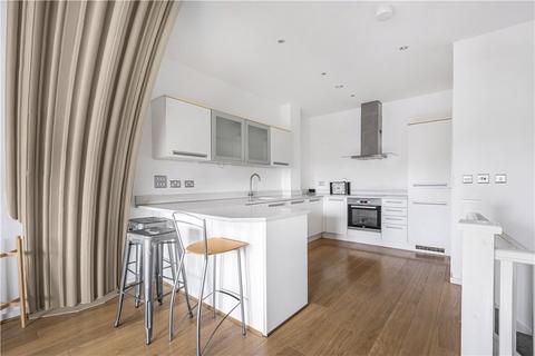 2 bedroom apartment to rent, Lynton Road, London, SE1