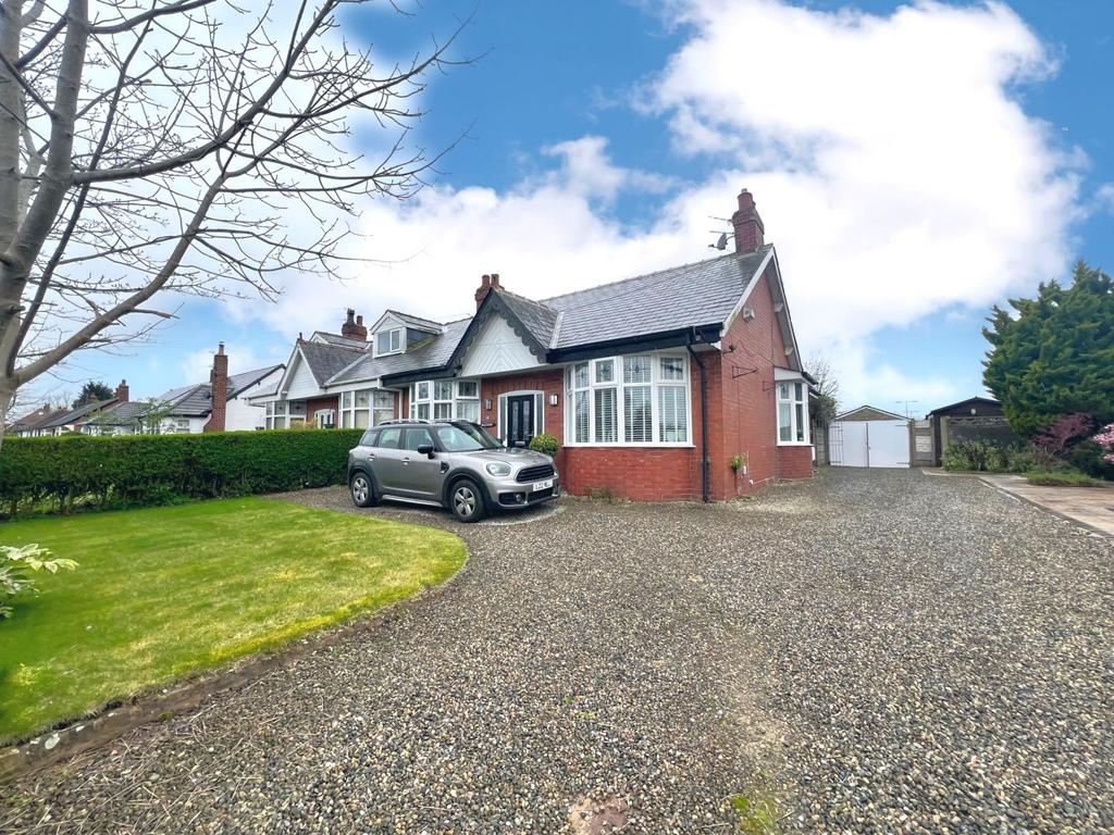 Pilling Lane, Preesall FY6 2 bed bungalow for sale £269,950
