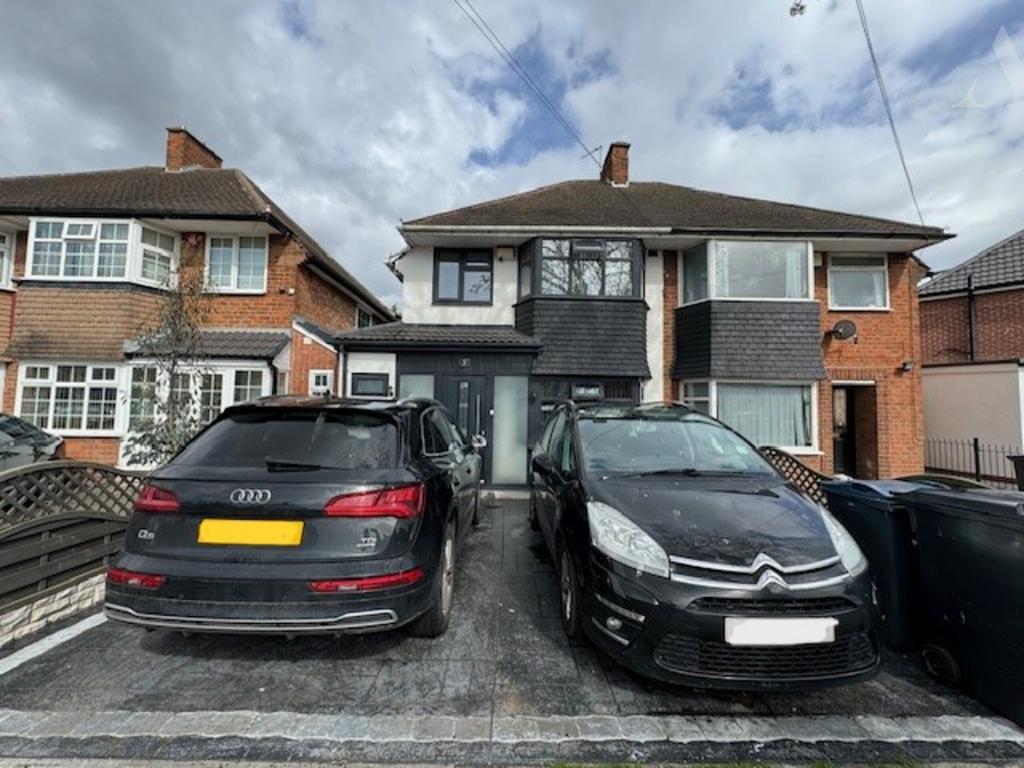 Hodge Hill, Birmingham B34 3 bed semidetached house for sale £314,950