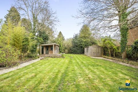 3 bedroom detached house for sale, Glaziers Lane, Guildford GU3