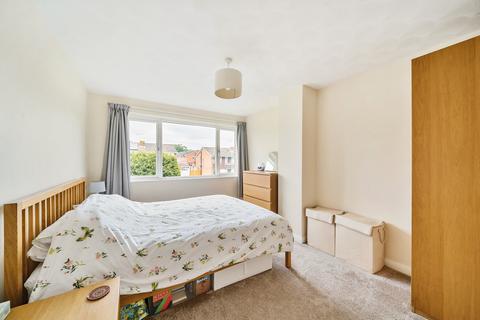 7 Brook Road, Fair Oak, Eastleigh, SO50 7AZ