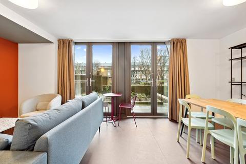 4 bedroom apartment to rent, Balfron Tower, St. Leonards Road, E14