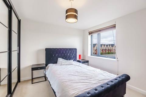 2 bedroom flat for sale, Pathfinder Way, Northstowe, CB24