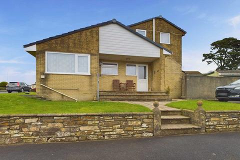 129 Broadmead, Callington, PL17 7DE