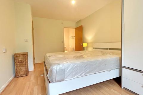 2 bedroom flat to rent, Caraway Court, Meanwood, Leeds, LS6