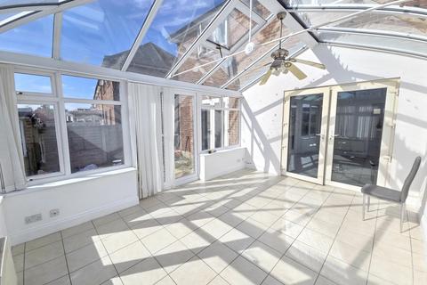 undefined, Morland Road, Aldershot GU11