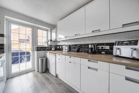 57 Glendale, Swanley, BR8 8TP