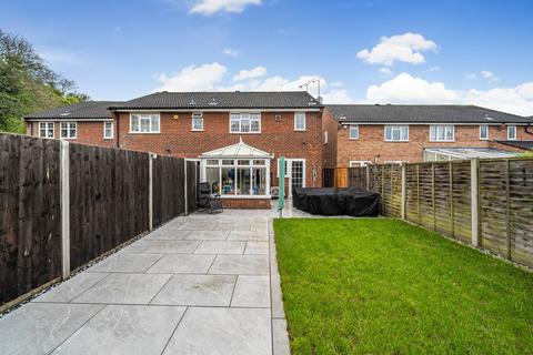 3 bedroom semi-detached house for sale, Glendale, Swanley