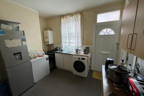 4 bedroom terraced house for sale, Recreation Terrace, Leeds, West Yorkshire, LS11