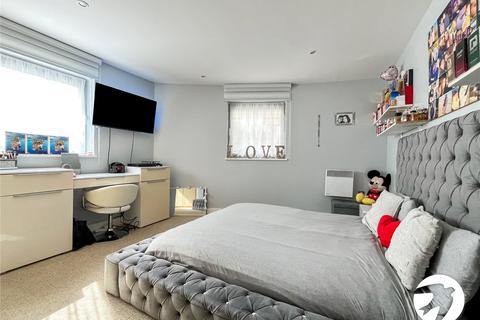 Flat 1, The Eye Barrier Road, Chatham, ME4 4SD