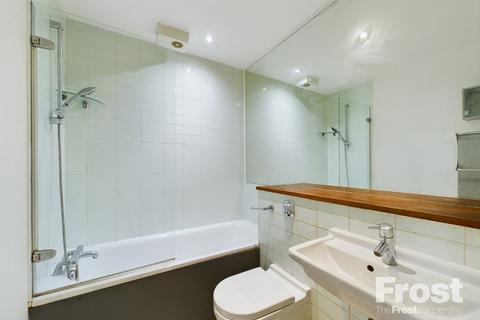 1 bedroom apartment to rent, Elvedon Road, Feltham, TW13
