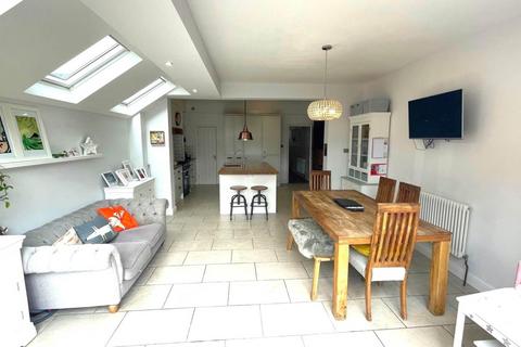 4 bedroom house for sale, Station Rise, Marlow SL7
