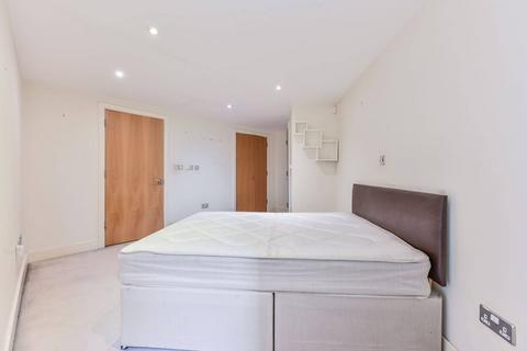 2 bedroom flat to rent, Battersea High Street, Battersea, London, SW11