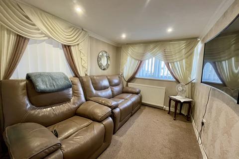3 bedroom semi-detached house for sale, Ellesmere Drive, Liverpool L10