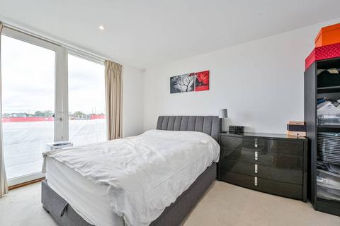 2 bedroom flat for sale, Handley Drive, Kidbrooke, London, SE3