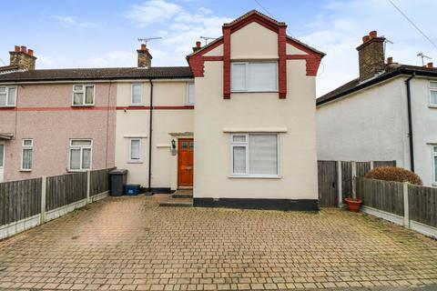 3 bedroom semi-detached house for sale, Manchester Drive, Leigh-on-Sea, SS9