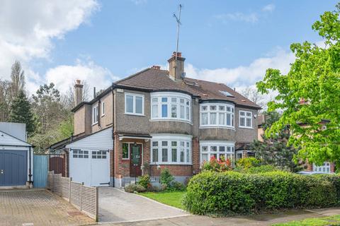 145 Ravensbourne Avenue, Bromley, BR2 0AZ