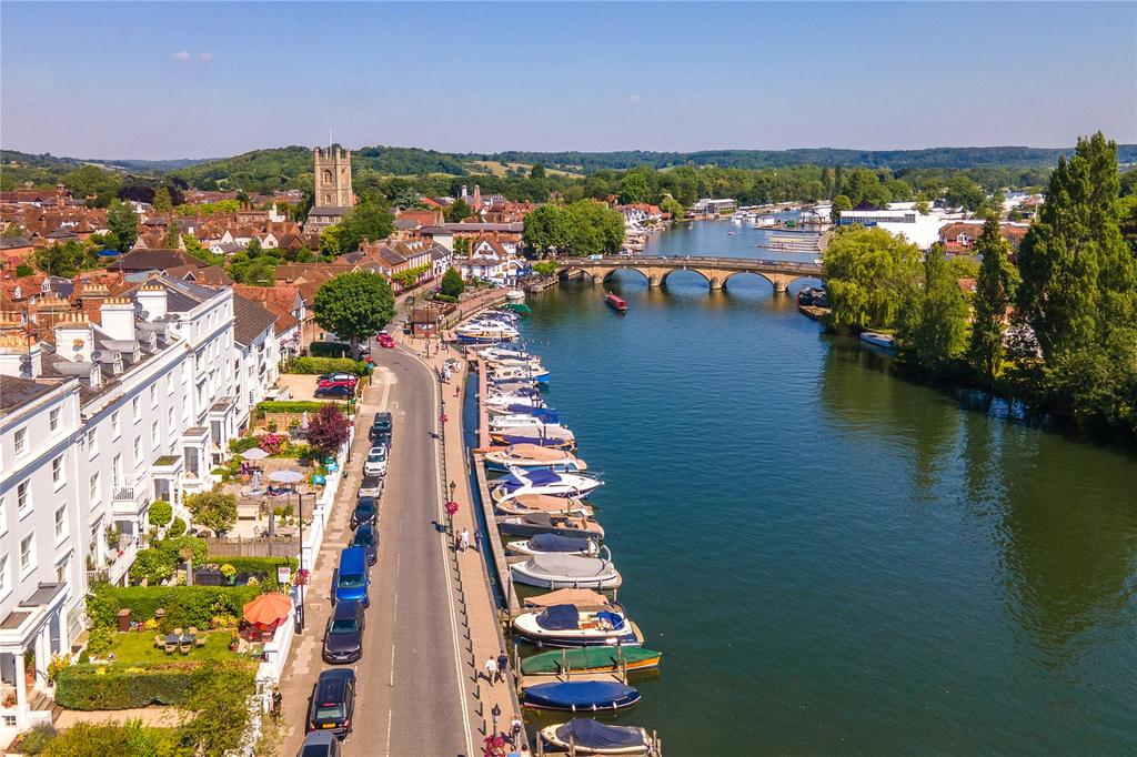 Henley Bridge Views