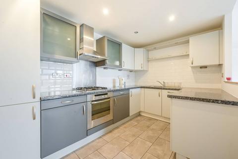 2 bedroom flat for sale, Western Beach Apartments, Royal Docks, London, E16