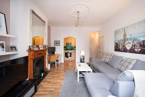 1 bedroom flat to rent, Linden Gardens, Chiswick, London, W4